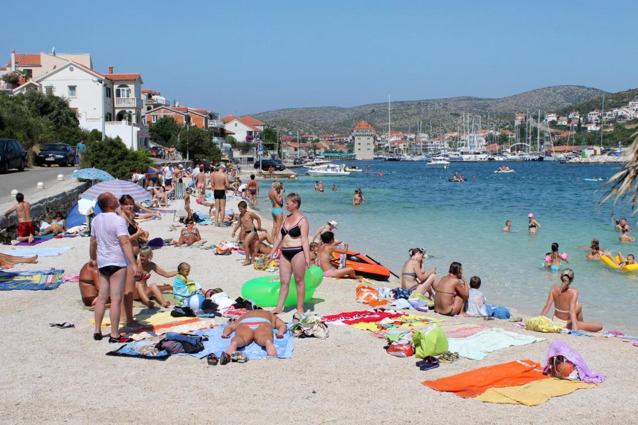 Apartments With A Parking Space Marina, Trogir - 11554 Экстерьер фото