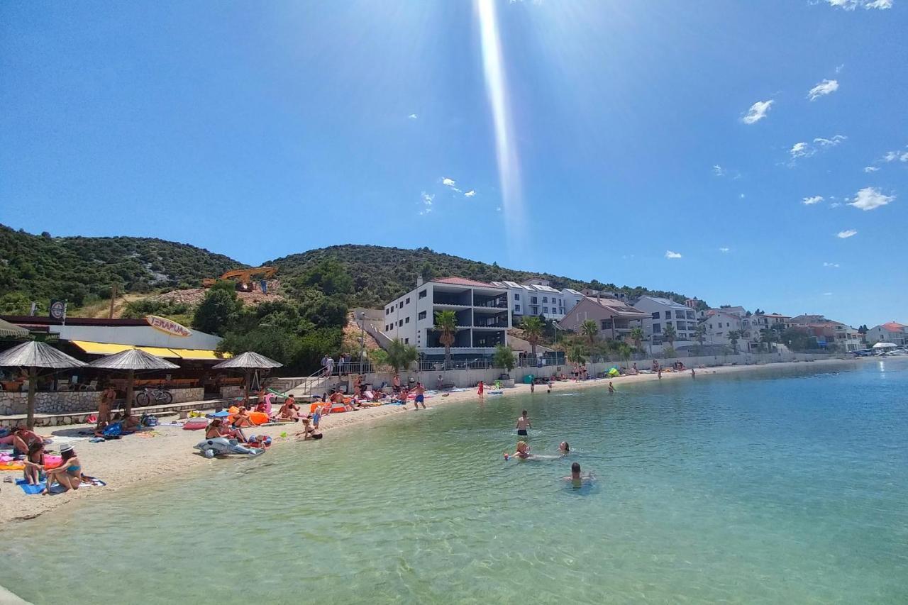 Apartments With A Parking Space Marina, Trogir - 11554 Экстерьер фото